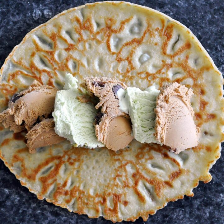 Ice Cream Sundae Crepes Recipe | ofbatteranddough.com