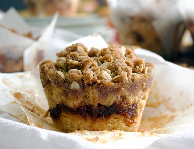 Apple Cinnamon Muffins with Apple Butter and Streusel