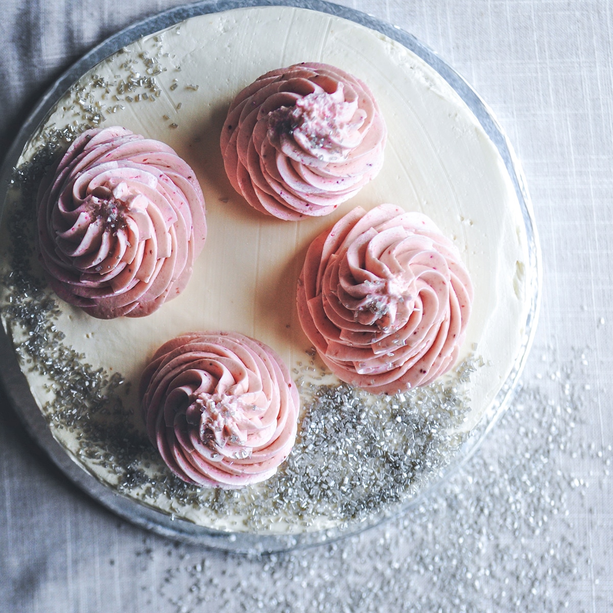 Valentine's Day Dessert Ideas | GoldbellyGoldbelly